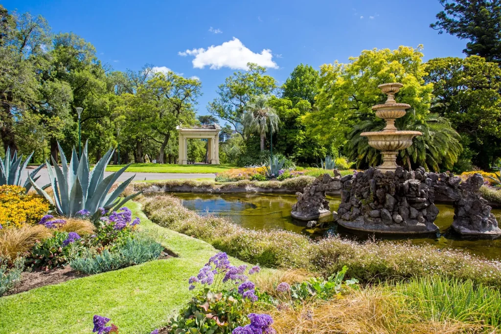 0606-0927_fitzroy-gardens-xlarge